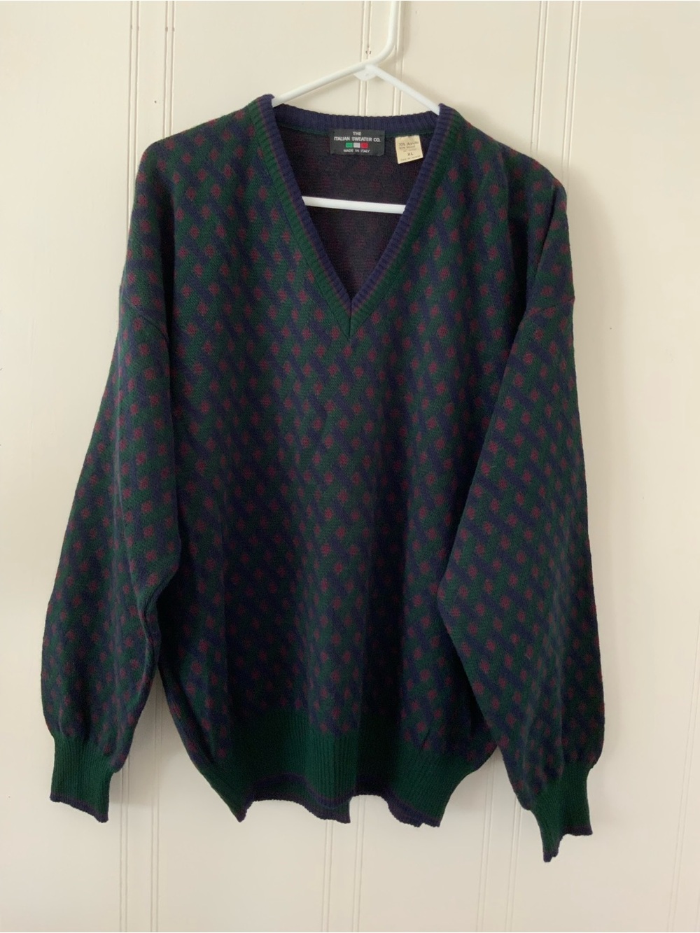 Men's V-Neck Sweater in Dark Green with Burgundy Accents